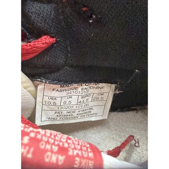 Size 10.5 - Jordan 1 Retro High Chicago 1994 - Picture 8 of 8
